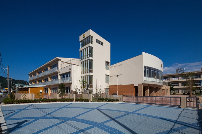 香美町立香住小学校