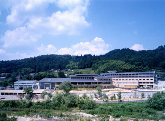 中津川市健康温泉館「クアリゾート湯舟沢・花さらさ」